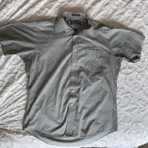 David Taylor, gray button up short sleeve